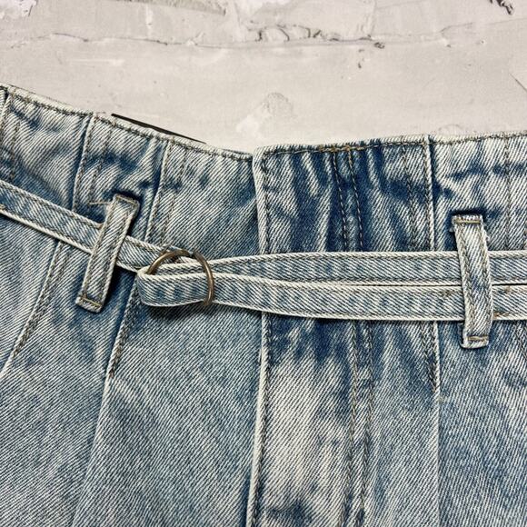 NWT BLANK NYC Pay Back A Line Jean Shorts SIZE 25 Pleated Blue Denim NEW - Picture 4 of 10